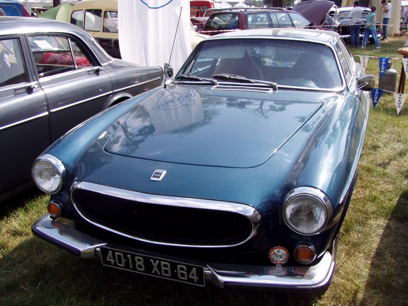 Volvo 1800 ES bleue