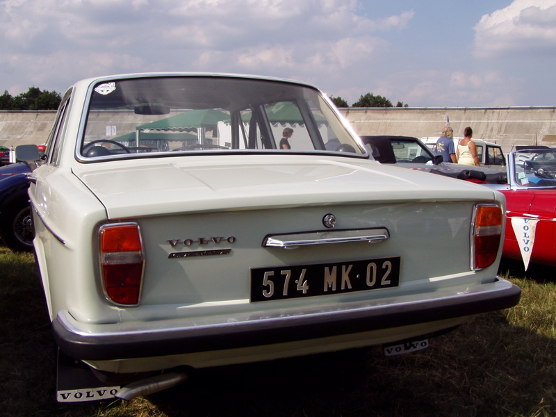Volvo 144 S 67 arrière