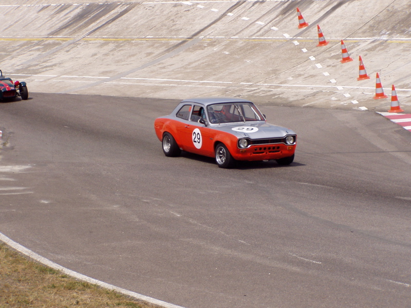 Ford sur l'anneau