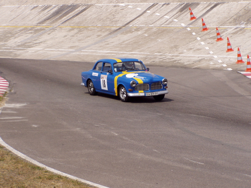 Volvo 122S Lepron dans la chicane