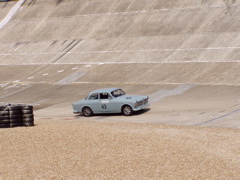 Volvo 122S en sortie de chicane