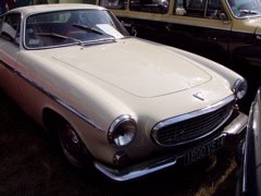 Volvo 1800 S blanche