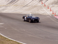 AC Cobra dans la chicane
